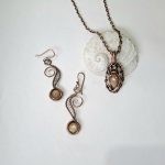 Golden Sapphire Necklace and Pendant